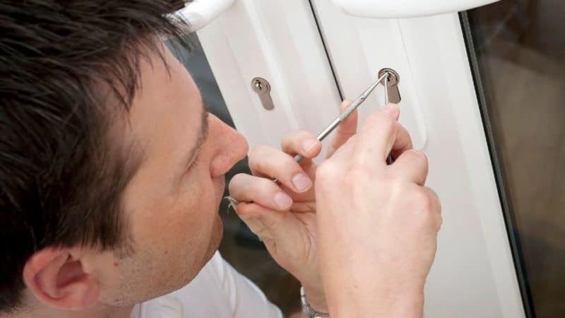 מנעולן בשדרות