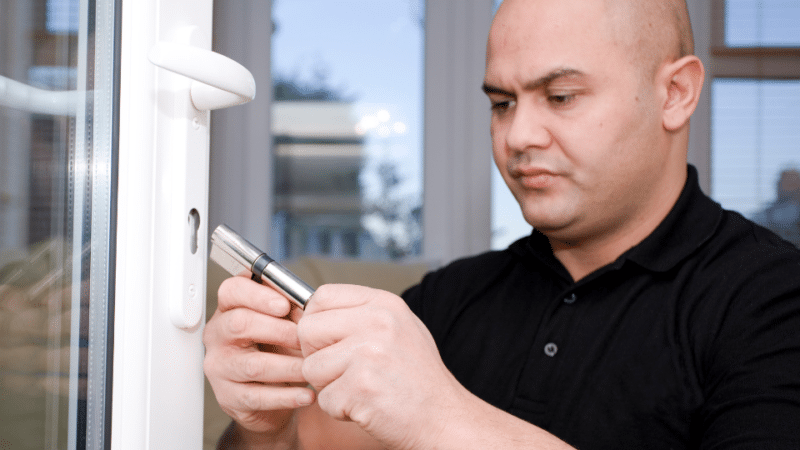 מנעולן בשדרות