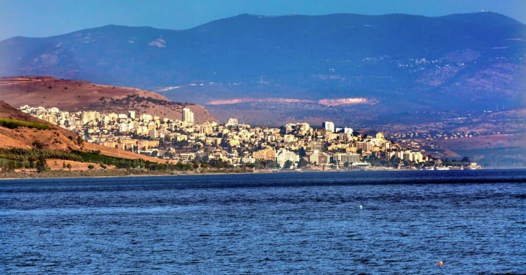 2. שייט בכנרת